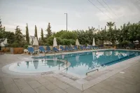 Dionysos Apartments & Studios - Pools