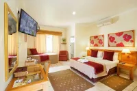Centre Court B&B Hotels near Japanese Gardens