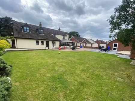 Parkside Guest House