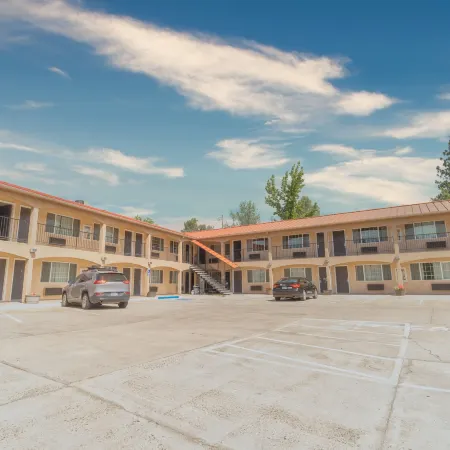 The Yosemite Inn