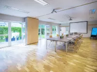 جوفا هوتل سالزبرج Hotels near آيغن