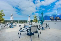 Apartamento Tambau a Beira Mar - สระว่ายน้ำแบบอินฟินิตี้