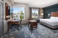 Four Points by Sheraton Victoria Gateway Hotels in 