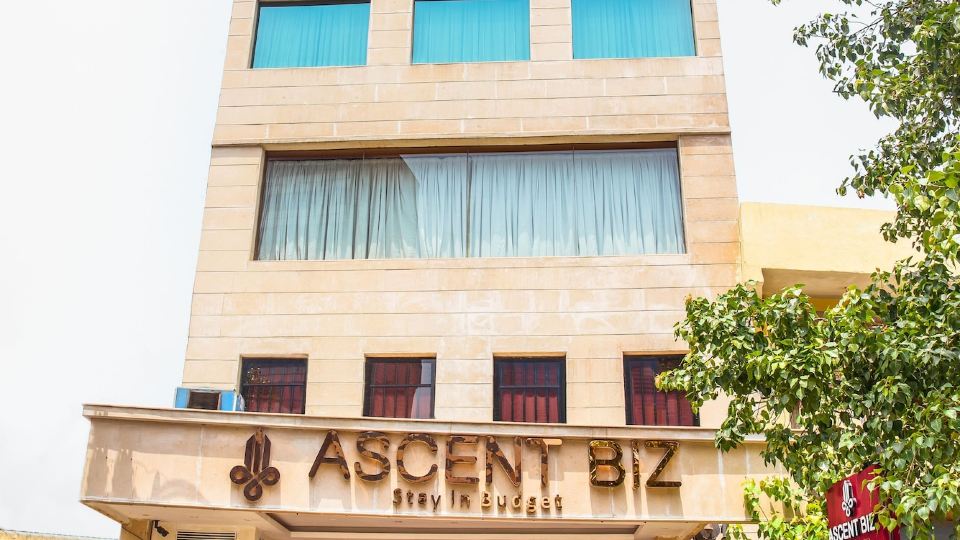 Hotel Ascent Biz