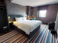 Village Hotel Edinburgh Hotels near Corstorphine