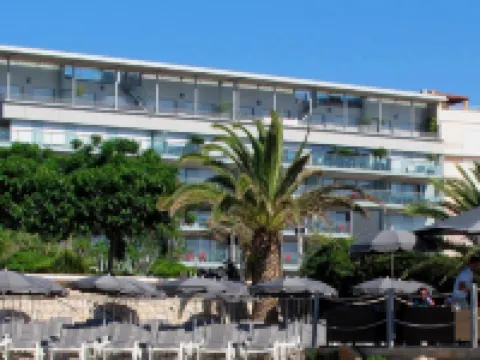 ロイヤル アンティーブ ラグジュアリー ホテル レジデンス ビーチ ＆ スパ アンティーブのホテル