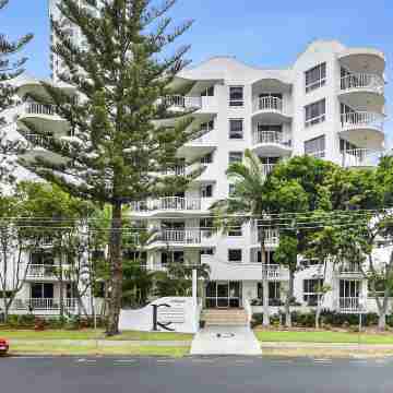 The Ritz Resort Heated Pool Hotel Exterior