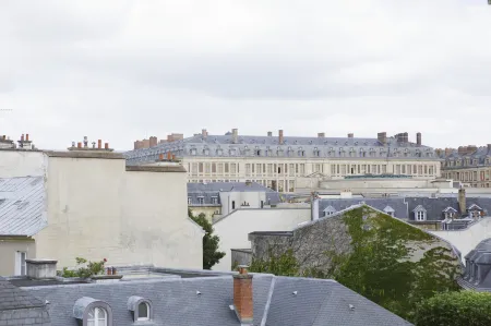 Apparts de l'Oncle Louis Отели рядом со станцией Versailles Montreuil Train Station