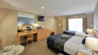 Edward Parry Motel and Apartments Hotels in Hillvue