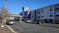 Sleep Inn & Suites Airport - parking