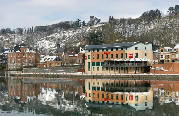 宜必思迪南中心酒店