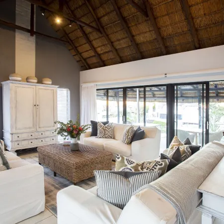 Canal Guest House - Waterfront Boutique B&B