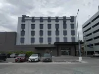 Best Western Santorin - parking