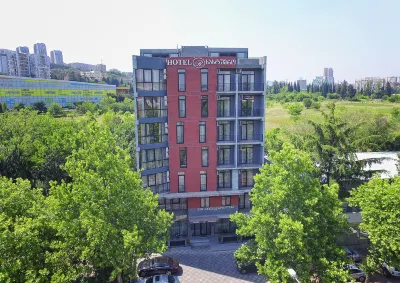 Rogalux Blue Hotel in zona Parco Dighomi