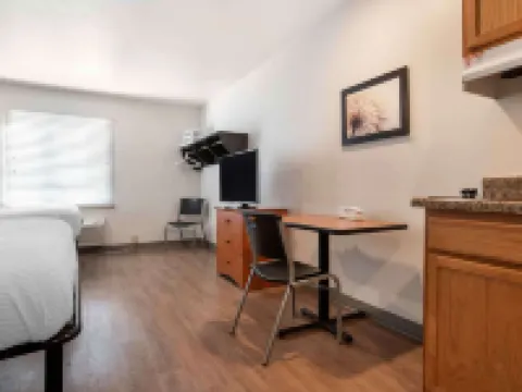Extended Stay America Select Suites - Pensacola - Northeast Hotels in Ferry Pass