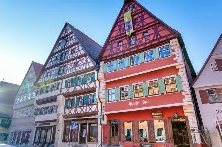 Hezelhof Hotel Отели рядом с достопримечательностью «Cathedral of Saint George»