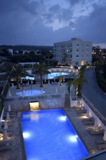 Sunrise Gardens Aparthotel