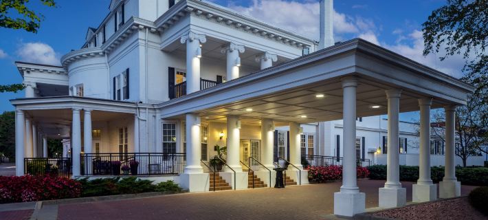 Historic Boone Tavern Hotels in Madison County