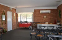 Alexander Motor Inn - Desayuno