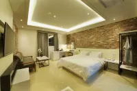 Hotel B