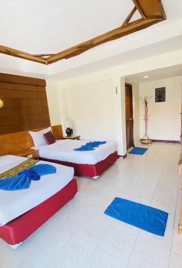 ห้องดีลักซ์เตียงคิงไซส์พร้อมจากุซซี่