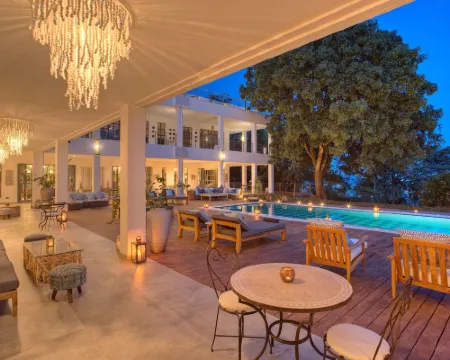 Latitude 0 Degrees Hotels in Kampala