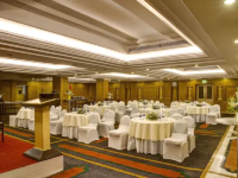 納斯科蓋特威酒店 納西克酒店