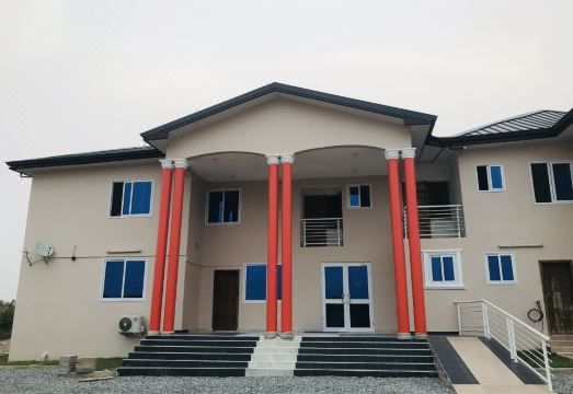 Menyinda Hotel and Restaurant - Housity