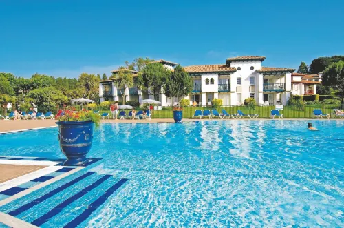 Résidence Pierre & Vacances le Domaine de Bordaberry Hotels in Hendaye