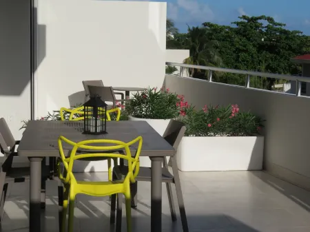 Takh308 Отели рядом с достопримечательностью «Плайя Тортугас»