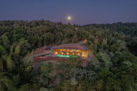 Reserva Natural Iguazu - Pristine Luxury Camp Отели в г. Игуасу