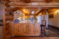 Maggies Cabin w/ Boat Rental