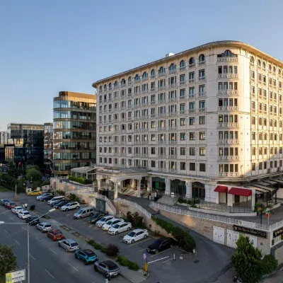 Elits Suits Hotels near Hermandere