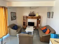 Apartment in Montagne Charlot with a stunning view of the lagoon Отели рядом с достопримечательностью «Пуэнт Котон Бич»