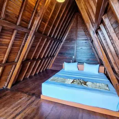 Sapadia Villa Lumban Silintong