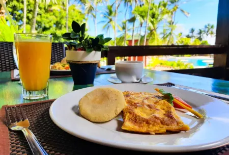 Hesperia Playa El Agua