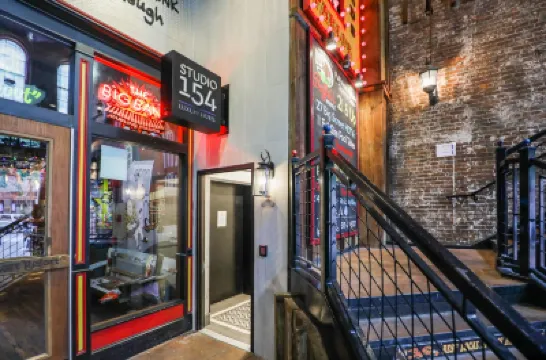 Studio 154 Luxury Hotel Hotels near Riverfront Station