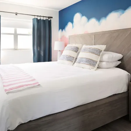 New! Modern King Suite Steps to the Beach!