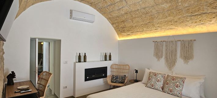 VOLPE E UVA Winesuites & Spa Hotels in Trani