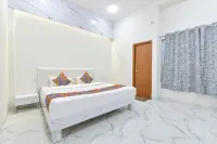 FabHotel Grand Embassy Hotels near Singapore Green View Campus Garden