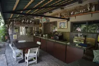 Tsumeb Backpackers & Safari - bar