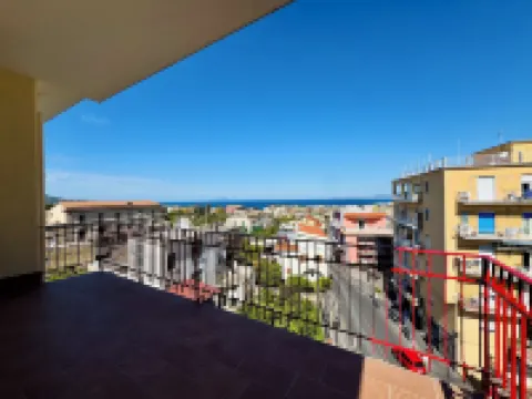 YourHome - Il Pino Rooms & Apartment Hoteles en Meta