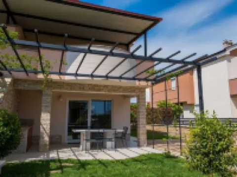 Charming Three Bedroom House Turanj