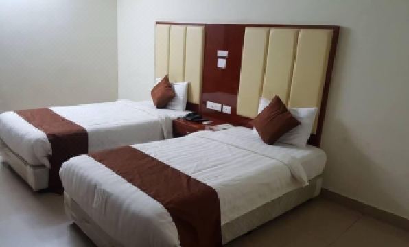 Suraj Hotel - Housity