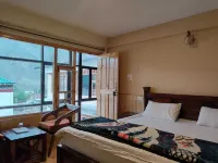 Hotel Old Monk Hotels in Kaza
