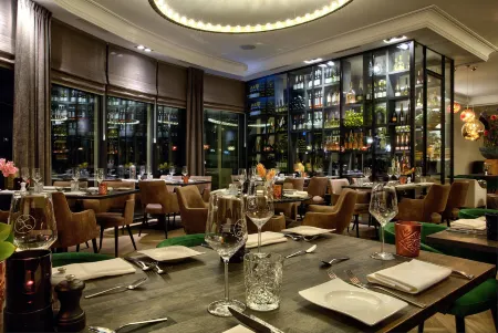 Hotel de Leijhof Oisterwijk Отели в г. Moergestel