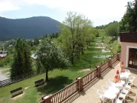 Auberge de jeunesse HI Valdeblore - Le Chalet Hôtels à : Belvédère