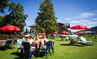Hotel Gasthof Mitteregger - Best Place in Town with Summercard Included
