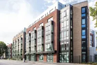 Student Only Arbury Court in Kingston Hotels near Waitrose & Partners
