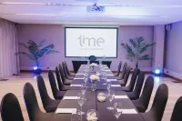 Select Elegant Apartments by Time Hotel & Apartments